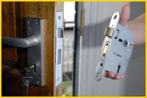 Metro Locksmith Services Seattle, WA 206-801-9923 - 13-lock-replace