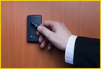 Metro Locksmith Services Seattle, WA 206-801-9923 - 8-commercial-locksmith-store